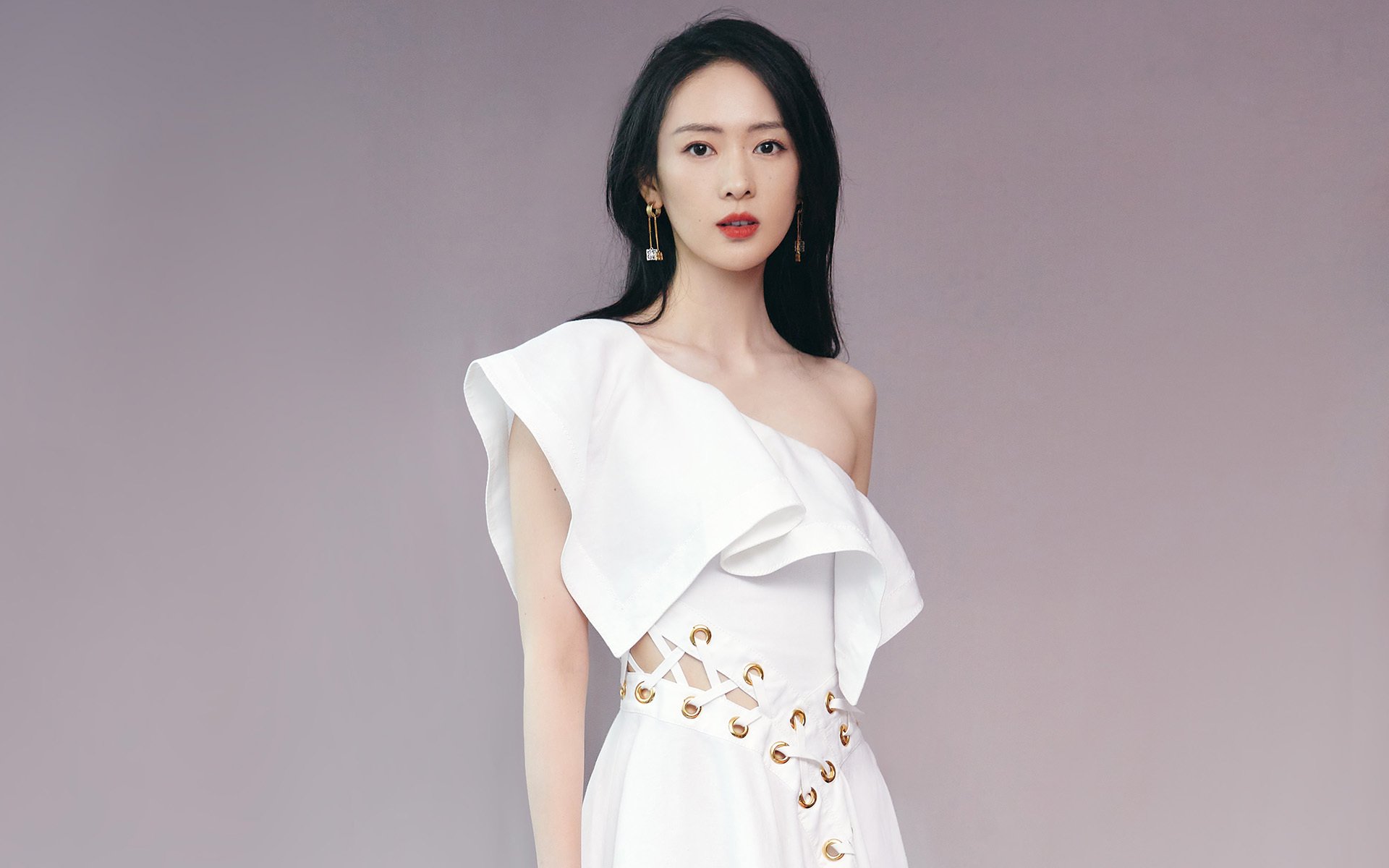 奥萨苏纳客场惊险获胜，稳稳守住西甲中游位置，奥萨苏纳队