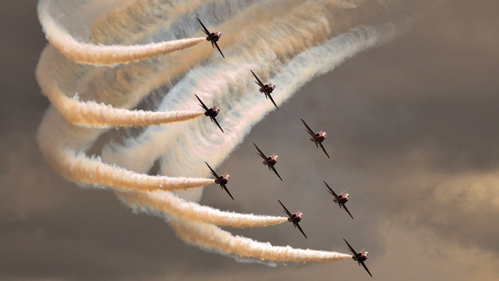 电竞主播商业变现模式创新及多渠道运营策略分析，电竞主播如何赚钱