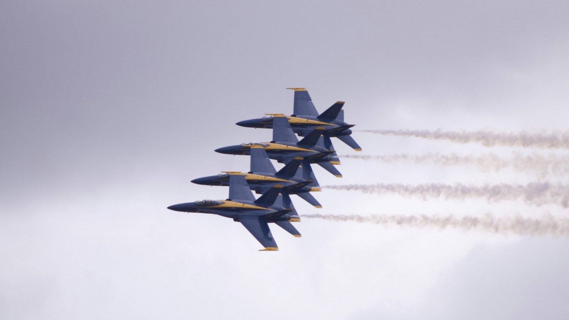 电竞主播商业变现模式创新及多渠道运营策略分析，电竞主播如何赚钱