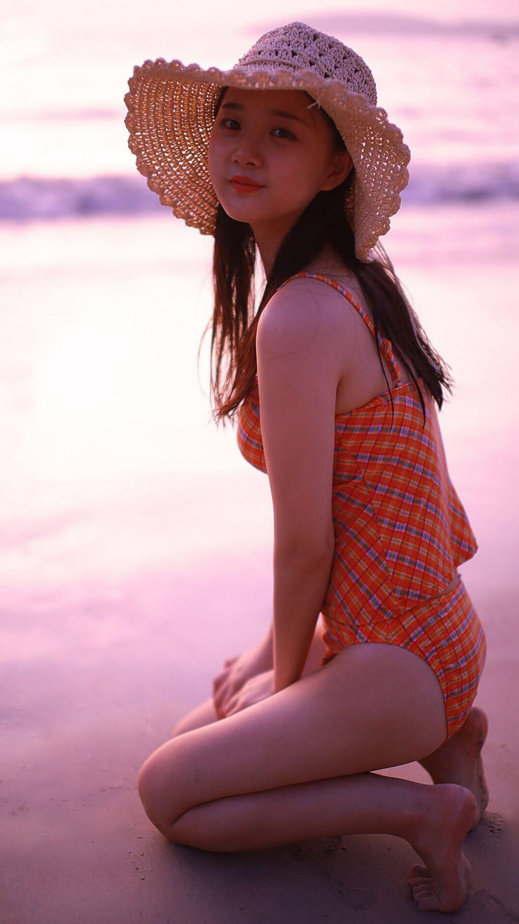 胜负难断的紧凑比赛，双方互不相让，胜负难断的紧凑比赛,双方互不相让什么意思